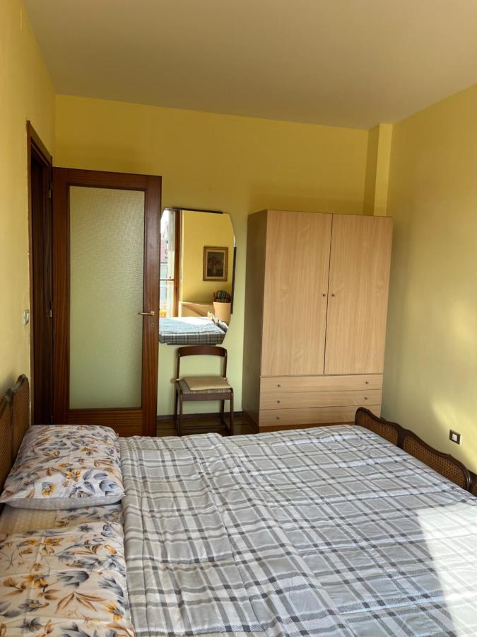 Boutique Affittacamere Attico In Centro Cuneo Exterior foto